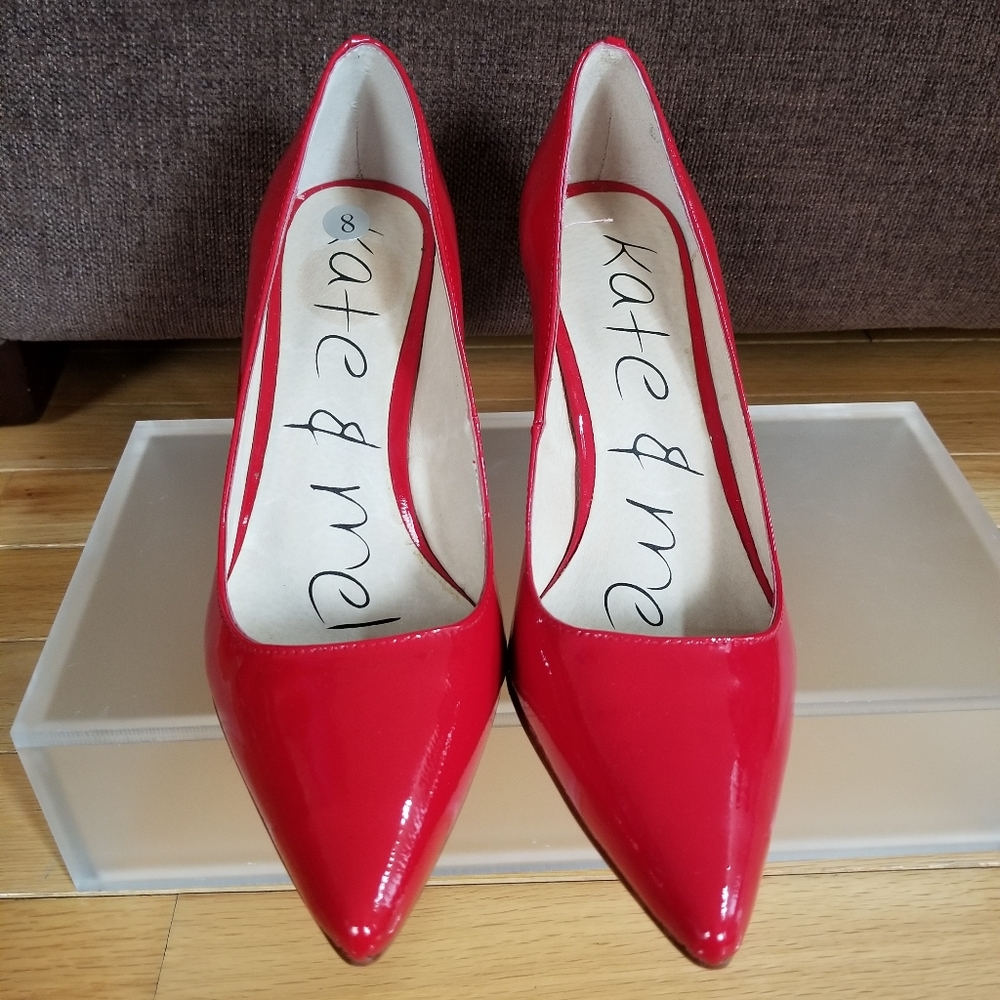 BNIB Kate & Mel patent red pumps size 8